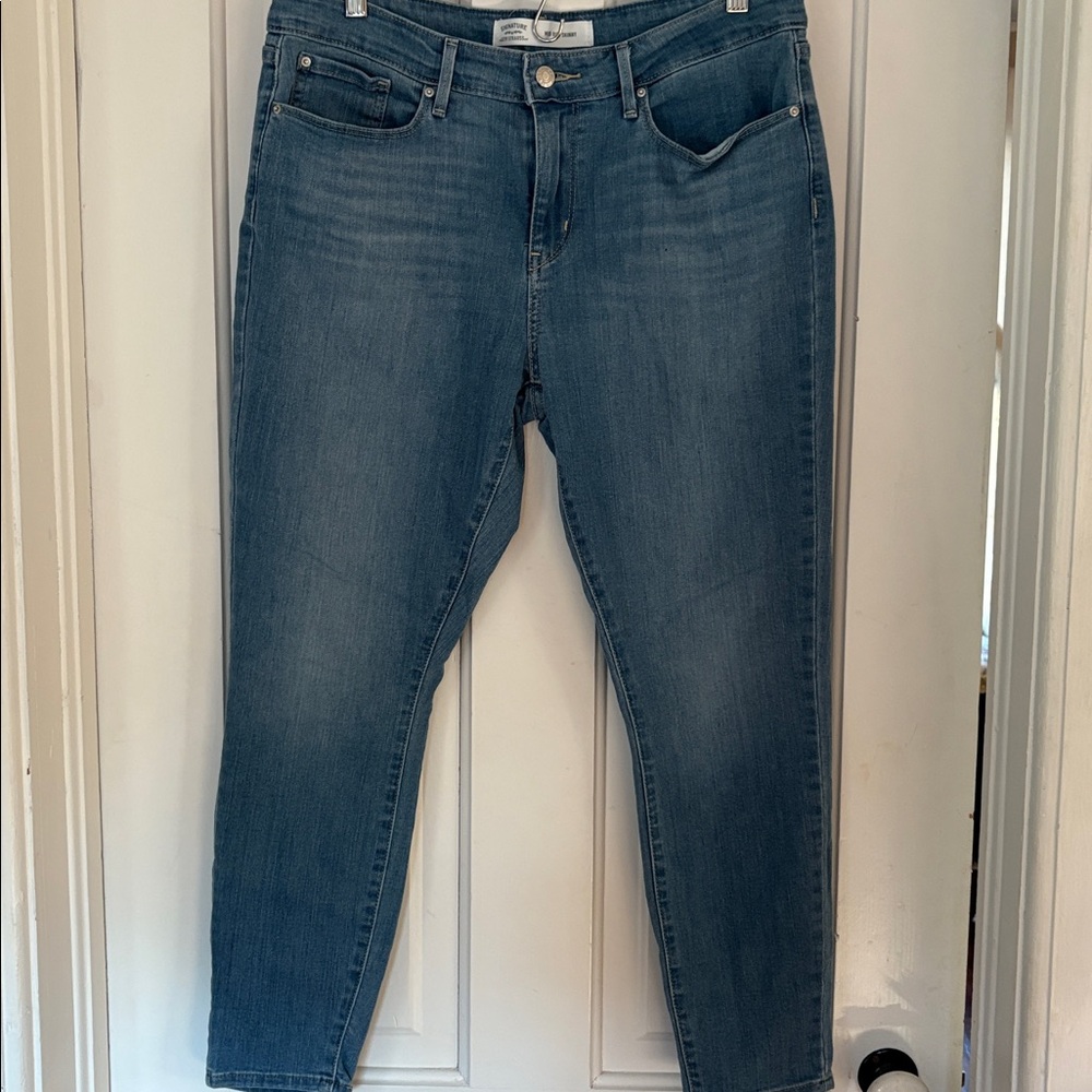 Levi Strauss mid rise skinnyJeans